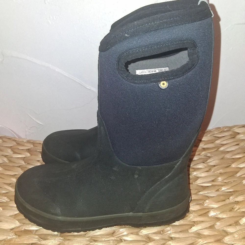 BOGS Classic High Handle 530144 Youth Size 3 Waterproof Winter Boots Black